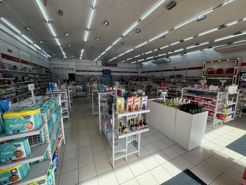 Interior Farmáxima Castelo